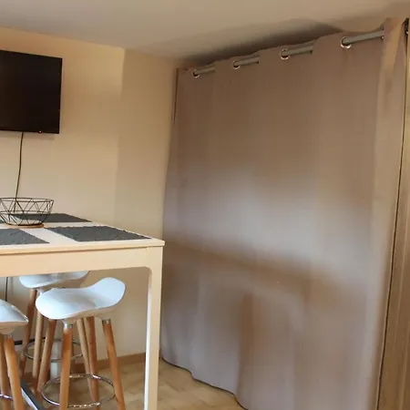 Le Noisetier